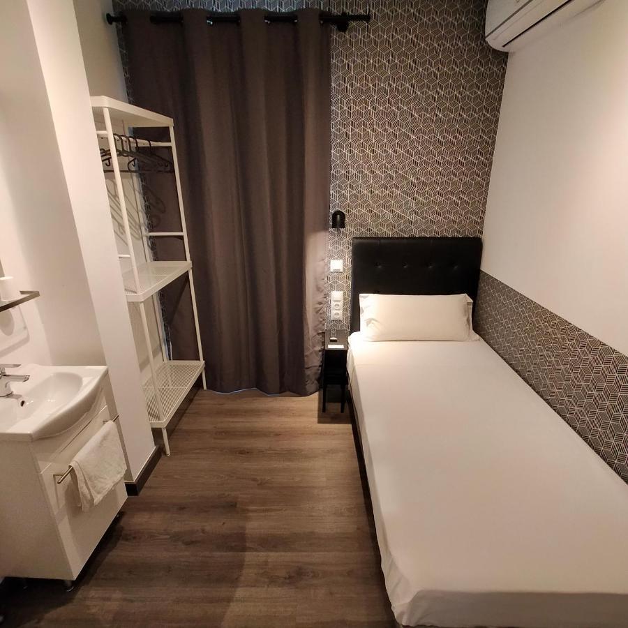 Room Pride مدريد المظهر الخارجي الصورة