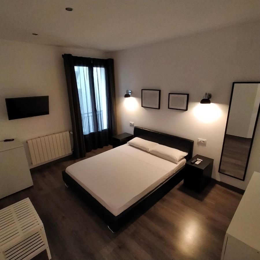 Room Pride مدريد المظهر الخارجي الصورة
